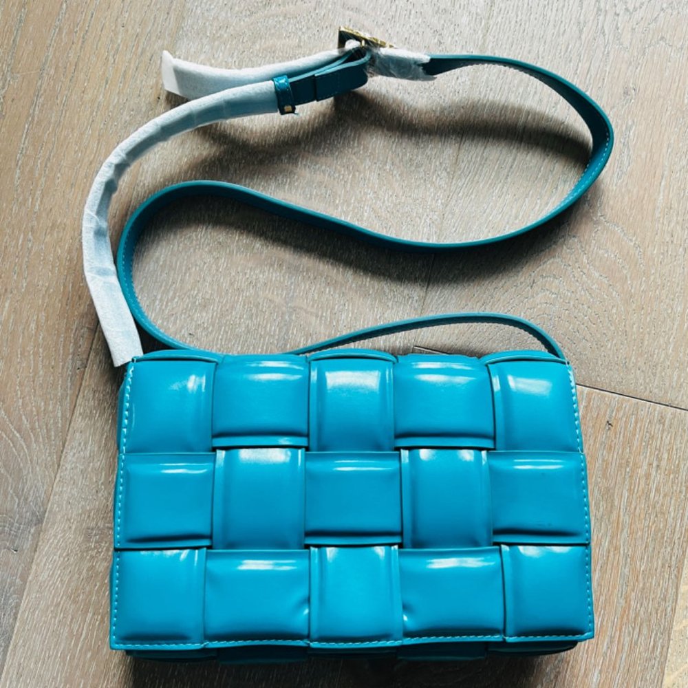 Middium Padded Cassette Bag